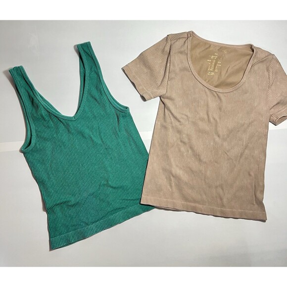 Gypsy And Jade Ribbed Knit Tank Tops Green Beige XS/S Lot Of 2 Workout Leisure - Picture 1 of 5